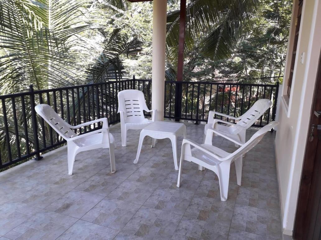 Blue Point Rest Hotel Tangalle Eksteriør billede