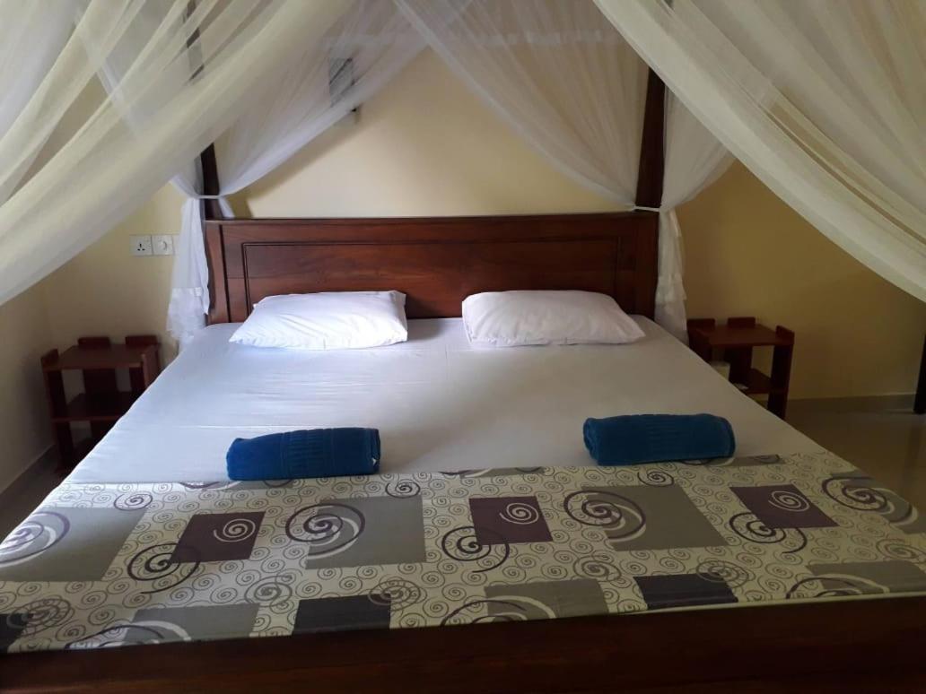 Blue Point Rest Hotel Tangalle Eksteriør billede
