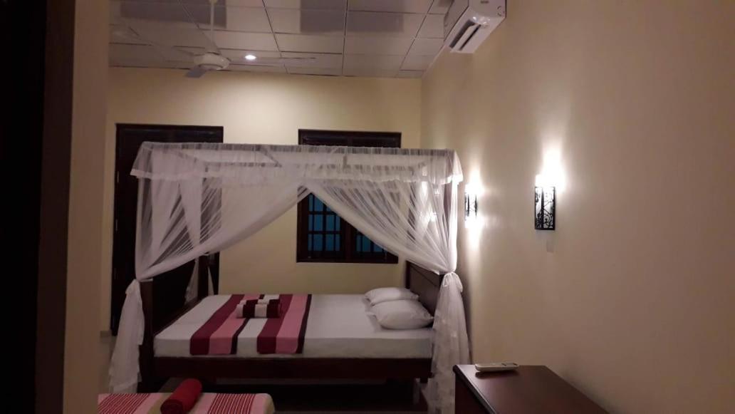 Blue Point Rest Hotel Tangalle Eksteriør billede